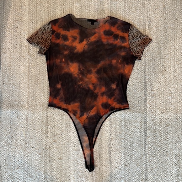 Missguided cheetah print sleeve mesh bodysuit - Picture 2 of 2